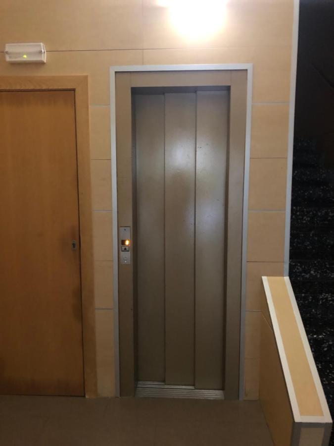 Beta'S Place - Apartamento Primera Linea De Playa Бланес Экстерьер фото